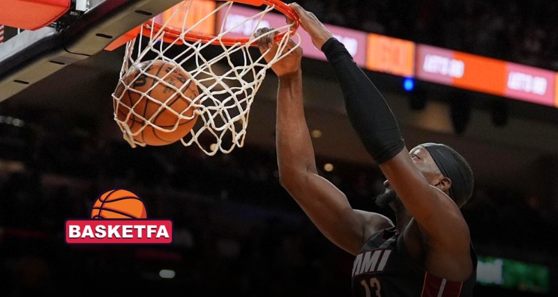 نتایج NBA امروز: رکورد ۵۱ امتیازی ریوز و درخشش یانیس بم آدبایو، ستاره میامی هیت، در حال دانک قدرتمند مقابل نیویورک نیکس در لیگ NBA ۲۰۲۵